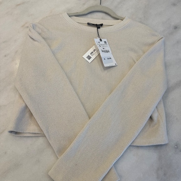 Zara Ivory cropped sweater NWT Size Small - Picture 2 of 4